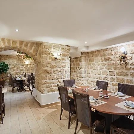 Berne Opera Hotel 3*