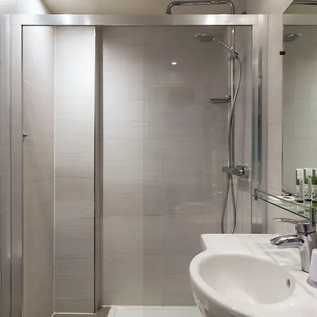 Berne Opera Hotell 3*