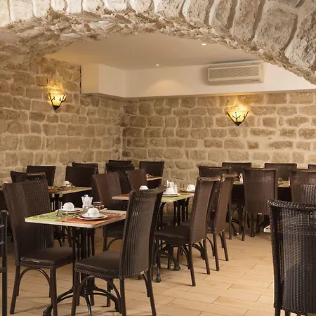 Hotell Berne Opera Paris