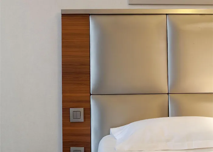 Berne Opera Hotel 3*