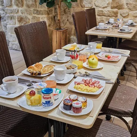 Berne Opera Hotel 3*