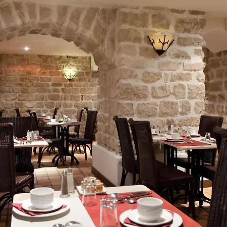 Hotel Berne Opera 3*